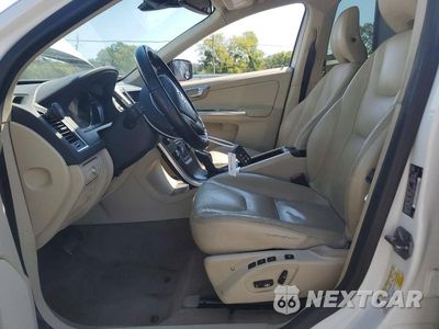 Zdjęcie 7 z 12 samochodu: 2015 VOLVO XC60 T5 PREMIER VIN:YV440MDB4F2610045 - miniatura