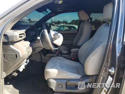 Zdjęcie 7 z 13 samochodu: 2024 TOYOTA TACOMA SR5 VIN:3TMKB5FN7RM024454 - miniatura