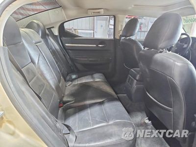 Zdjęcie 10 z 12 samochodu: 2010 DODGE CHARGER SXT VIN:2B3CA3CV9AH147614 - miniatura