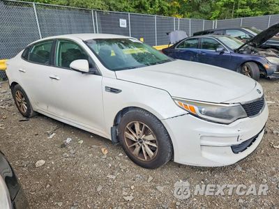 Czwarte zdjęcie samochodu z boku: 2016 KIA OPTIMA LX VIN:5XXGT4L31GG111233 - miniatura