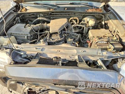 Zdjęcie 11 z 12 samochodu: 2018 TOYOTA TACOMA SR VIN:5TFAX5GN7JX120675 - miniatura