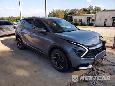 Czwarte zdjęcie samochodu z boku: 2024 KIA SPORTAGE LX VIN:KNDPU3DF2R7229805 - miniatura