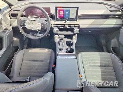 Zdjęcie 8 z 13 samochodu: 2026 TOYOTA RAV4 PLUG-IN HYBRID SE VIN:JTM7ERAV9TJ030613 - miniatura