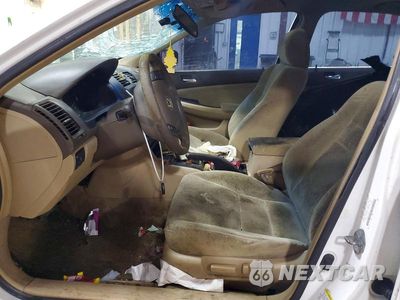 Zdjęcie 7 z 12 samochodu: 2006 HONDA ACCORD LX VIN:1HGCM66376A049318 - miniatura