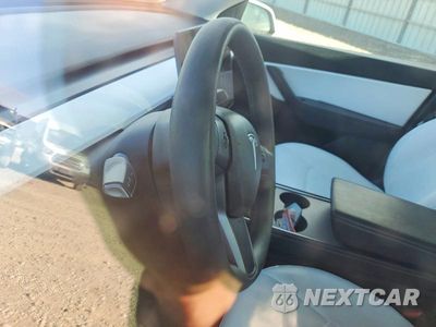 Zdjęcie 8 z 12 samochodu: 2021 TESLA MODEL Y VIN:5YJYGAEE1MF212261 - miniatura