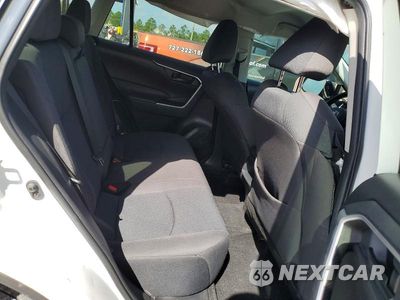 Zdjęcie 11 z 14 samochodu: 2021 TOYOTA RAV4 LE VIN:2T3H1RFV7MW105644 - miniatura