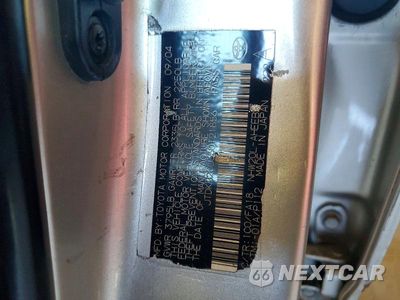 Zdjęcie 12 z 12 samochodu: 2005 TOYOTA PRIUS BASE VIN:JTDKB20U350121856 - miniatura