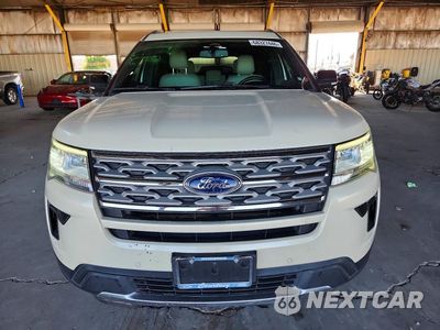 Piąte zdjęcie samochodu w środku: 2018 FORD EXPLORER XLT VIN:1FM5K7D84JGA19549 - miniatura