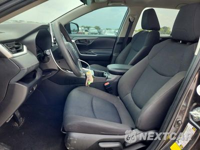 Zdjęcie 7 z 13 samochodu: 2024 TOYOTA RAV4 LE VIN:2T3H1RFV0RC263364 - miniatura