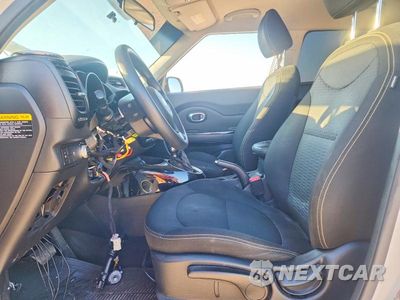 Zdjęcie 7 z 13 samochodu: 2015 KIA SOUL + VIN:KNDJP3A51F7223076 - miniatura