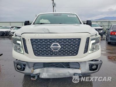 Piąte zdjęcie samochodu w środku: 2016 NISSAN TITAN VIN:1N6BA1F46GN518064 - miniatura