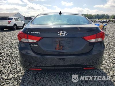Zdjęcie 6 z 12 samochodu: 2013 HYUNDAI ELANTRA GLS VIN:KMHDH4AE1DU892328 - miniatura