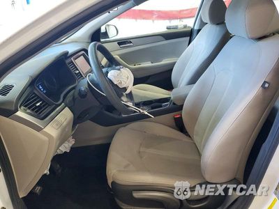 Zdjęcie 7 z 12 samochodu: 2019 HYUNDAI SONATA SE VIN:5NPE24AF9KH744115 - miniatura