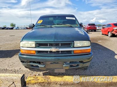 Piąte zdjęcie samochodu w środku: 2004 CHEVROLET BLAZER VIN:1GNDT13X04K120714 - miniatura