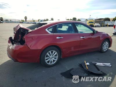 Trzecie zdjęcie samochodu z tyłu: 2018 NISSAN ALTIMA 2.5 S VIN:1N4AL3AP0JC101781 - miniatura