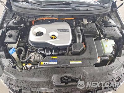Zdjęcie 11 z 12 samochodu: 2016 HYUNDAI SONATA HYBRID SE VIN:KMHE24L15GA038660 - miniatura