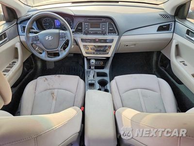 Zdjęcie 8 z 12 samochodu: 2017 HYUNDAI SONATA SE VIN:5NPE24AF6HH458781 - miniatura
