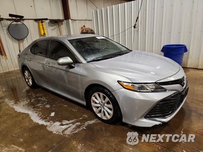 Czwarte zdjęcie samochodu z boku: 2019 TOYOTA CAMRY LE VIN:4T1B11HK8KU259036 - miniatura