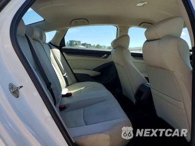 Zdjęcie 10 z 12 samochodu: 2018 HONDA ACCORD LX VIN:1HGCV1F10JA111102 - miniatura