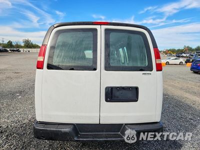 Zdjęcie 6 z 13 samochodu: 2014 CHEVROLET EXPRESS G2500 DELIVERY VAN VIN:1GCWGFBG9E1125289 - miniatura