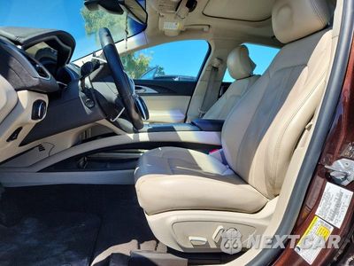Zdjęcie 7 z 12 samochodu: 2019 LINCOLN MKZ RESERVE II VIN:3LN6L5EC7KR628511 - miniatura