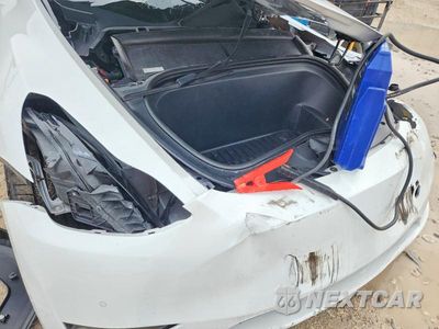 Zdjęcie 11 z 13 samochodu: 2022 TESLA MODEL Y VIN:7SAYGDEF5NF532942 - miniatura