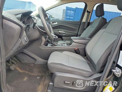 Zdjęcie 7 z 13 samochodu: 2018 FORD ESCAPE SE VIN:1FMCU0GD1JUC68586 - miniatura