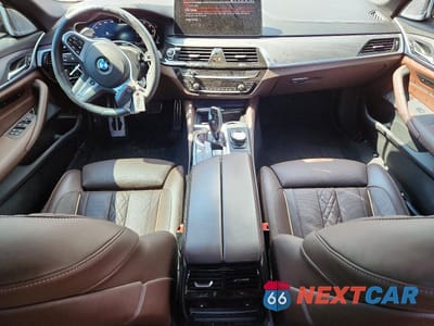Zdjęcie 8 z 12 samochodu: 2022 BMW M550XI VIN:WBA13BK0XNCH85198 - miniatura
