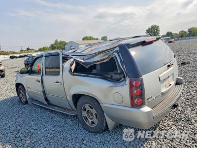 Trzecie zdjęcie samochodu z tyłu: 2010 GMC YUKON XL DENALI VIN:1GKUKMEF1AR251479 - miniatura