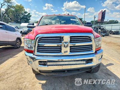 Piąte zdjęcie samochodu w środku: 2017 RAM 2500 SLT VIN:3C6UR5DL5HG745110 - miniatura