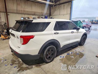 Trzecie zdjęcie samochodu z tyłu: 2022 FORD EXPLORER POLICE INTERCEPTOR VIN:1FM5K8AB3NGB80180 - miniatura