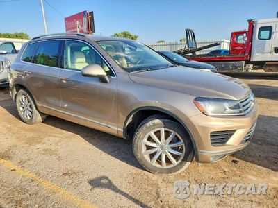 Czwarte zdjęcie samochodu z boku: 2016 VOLKSWAGEN TOUAREG SPORT VIN:WVGEF9BP9GD012536 - miniatura