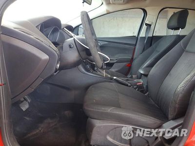 Zdjęcie 7 z 13 samochodu: 2016 FORD FOCUS SE VIN:1FADP3F21GL205848 - miniatura