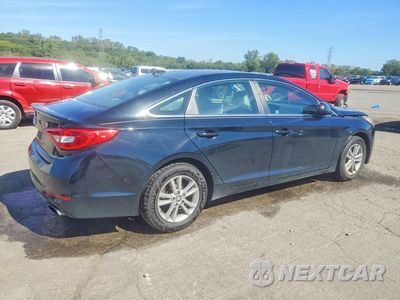 Trzecie zdjęcie samochodu z tyłu: 2015 HYUNDAI SONATA SE VIN:5NPE24AF3FH248300 - miniatura