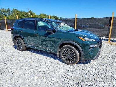 Czwarte zdjęcie samochodu z boku: 2026 NISSAN ROGUE DARK ARMOR VIN:5N1BT3BAXTC835822 - miniatura