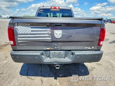Zdjęcie 6 z 13 samochodu: 2019 RAM 1500 CLASSIC SLT VIN:1C6RR6GG5KS699787 - miniatura