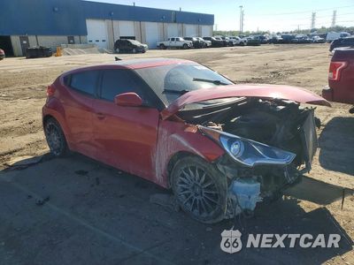 Czwarte zdjęcie samochodu z boku: 2017 HYUNDAI VELOSTER VALUE EDITION VIN:KMHTC6AD1HU317164 - miniatura