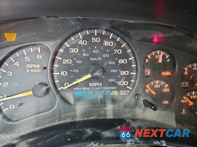 Zdjęcie 9 z 12 samochodu: 2000 CHEVROLET SILVERADO K2500 VIN:1GCGK29U1YE105168 - miniatura