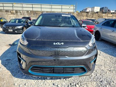 Piąte zdjęcie samochodu w środku: 2022 KIA NIRO EV EX VIN:KNDCC3LG7N5124775 - miniatura