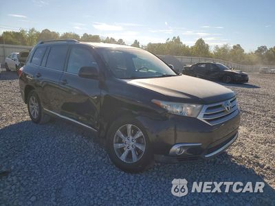 Czwarte zdjęcie samochodu z boku: 2013 TOYOTA HIGHLANDER PLUS VIN:5TDZA3EH5DS045894 - miniatura