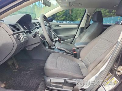 Zdjęcie 7 z 12 samochodu: 2017 VOLKSWAGEN PASSAT S VIN:1VWAT7A3XHC008448 - miniatura