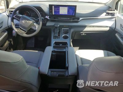 Zdjęcie 8 z 14 samochodu: 2025 TOYOTA SIENNA XLE 7-PASSENGER VIN:5TDYSKFCXSS190660 - miniatura