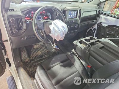 Zdjęcie 8 z 12 samochodu: 2024 CHEVROLET SILVERADO K3500 VIN:1GC3YSE72RF445499 - miniatura