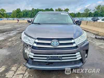 Piąte zdjęcie samochodu w środku: 2017 TOYOTA HIGHLANDER HYBRID XLE VIN:5TDJGRFH5HS026619 - miniatura