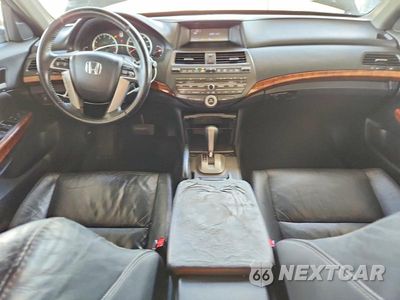 Zdjęcie 8 z 12 samochodu: 2011 HONDA ACCORD EXL VIN:1HGCP2F8XBA072601 - miniatura