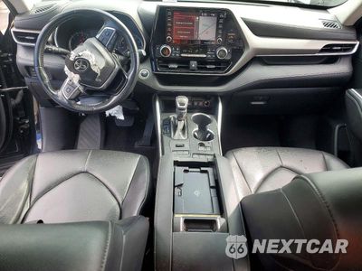 Zdjęcie 8 z 13 samochodu: 2020 TOYOTA HIGHLANDER XLE VIN:5TDHZRBH3LS518850 - miniatura