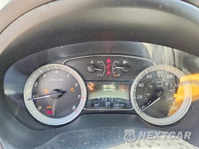 Zdjęcie 9 z 13 samochodu: 2015 NISSAN SENTRA SV VIN:3N1AB7AP3FY353921 - miniatura