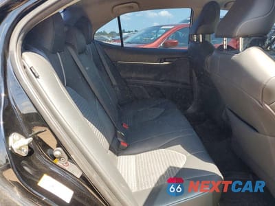 Zdjęcie 10 z 12 samochodu: 2018 TOYOTA CAMRY SE VIN:4T1B11HK8JU675473 - miniatura