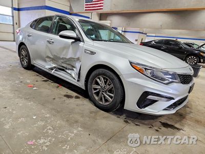 Czwarte zdjęcie samochodu z boku: 2020 KIA OPTIMA LX VIN:5XXGT4L39LG392756 - miniatura