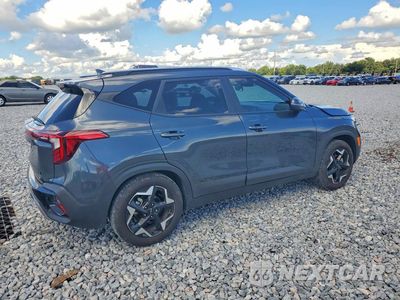 Trzecie zdjęcie samochodu z tyłu: 2025 KIA SELTOS S VIN:KNDEU2AA9S7791927 - miniatura